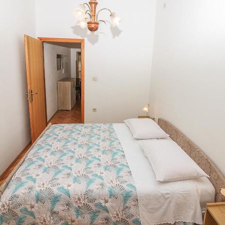 Apartment Marulic In Old Town 巴斯卡 外观 照片