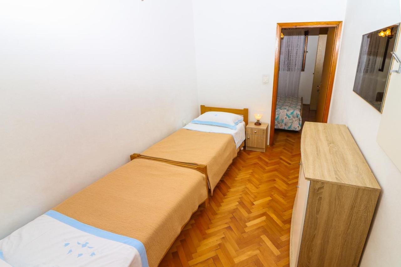Apartment Marulic In Old Town 巴斯卡 外观 照片